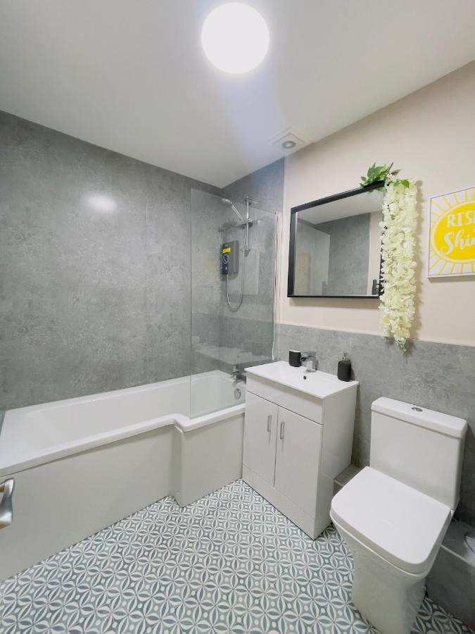 City Centre *Private Parking* Йорк Екстериор снимка